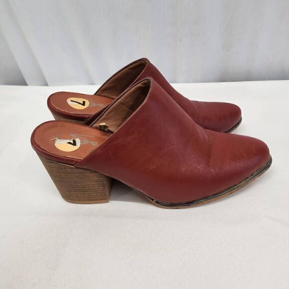 Seven7 Dandy Mules Block Heel Slip on Vegan Faux Leather size 7 - Picture 4 of 7